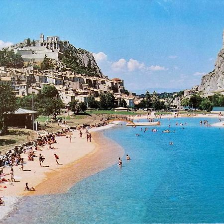 Gite De Charme Le Val Mellis Classe 3 Etoiles Dans La Douceur Provencale Vaumeilh Esterno foto